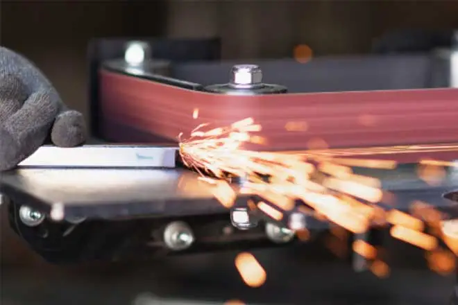 الصنفرة للمعادن